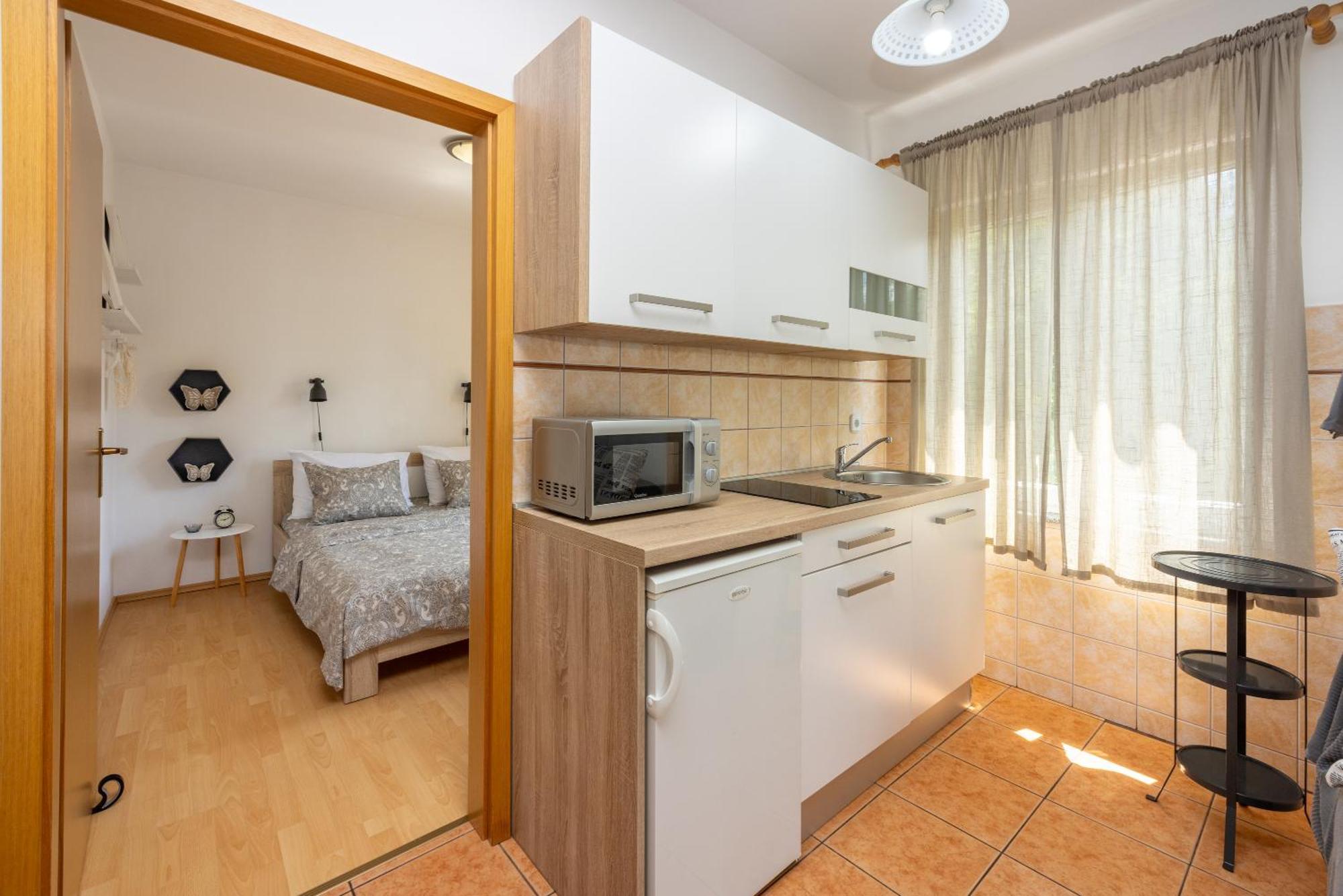 Apartments Claudia Crikvenica Exterior foto