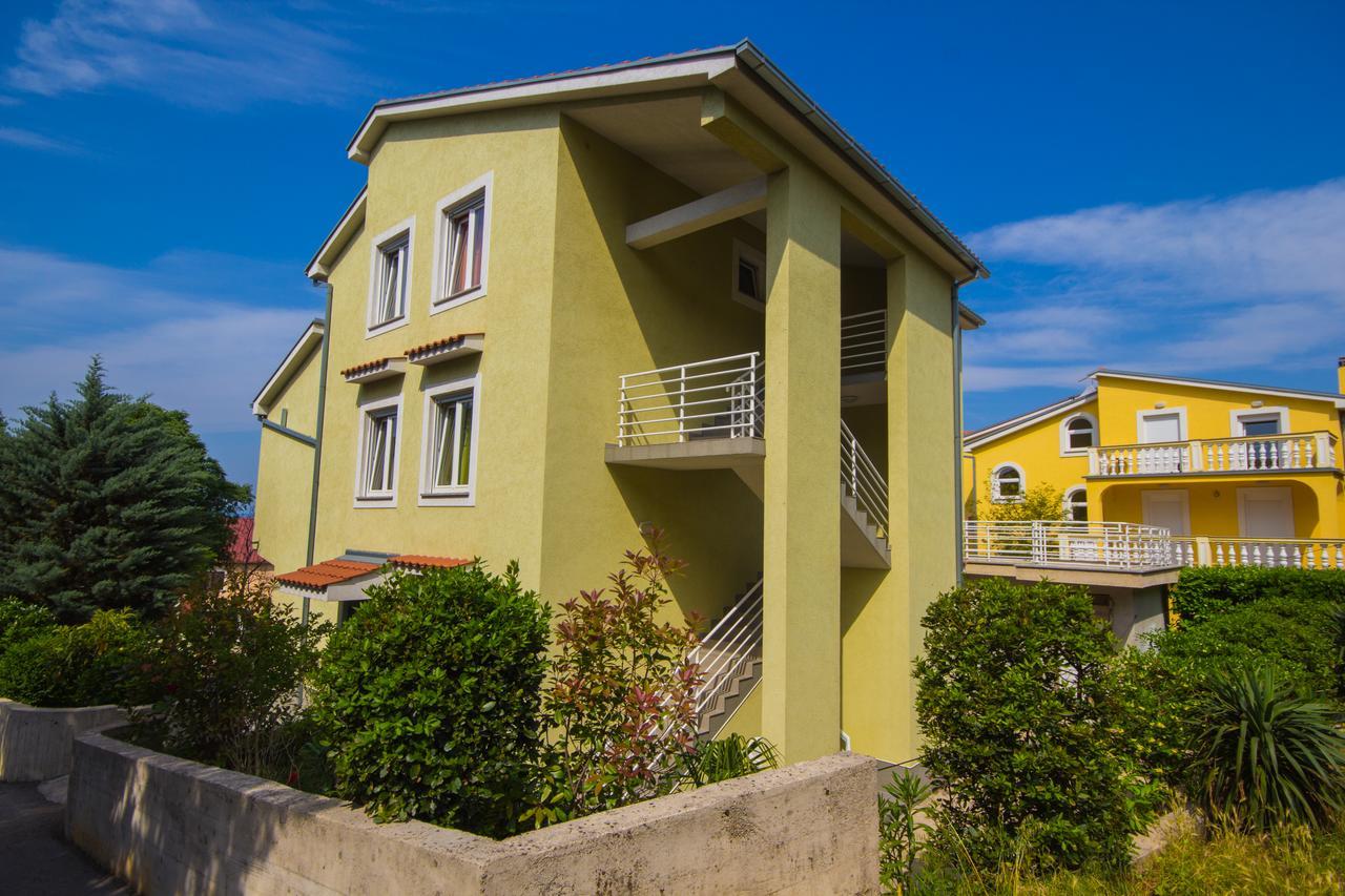 Apartments Claudia Crikvenica Exterior foto