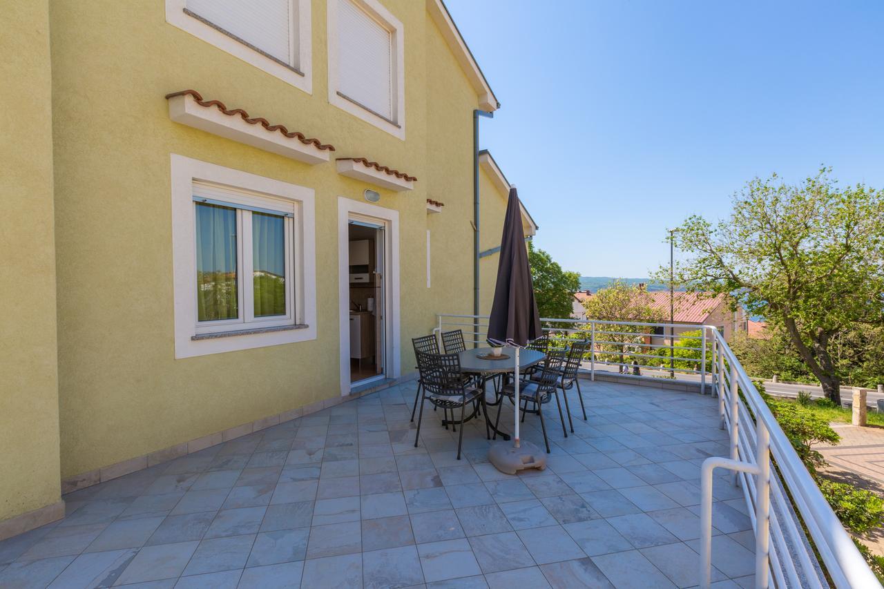 Apartments Claudia Crikvenica Exterior foto